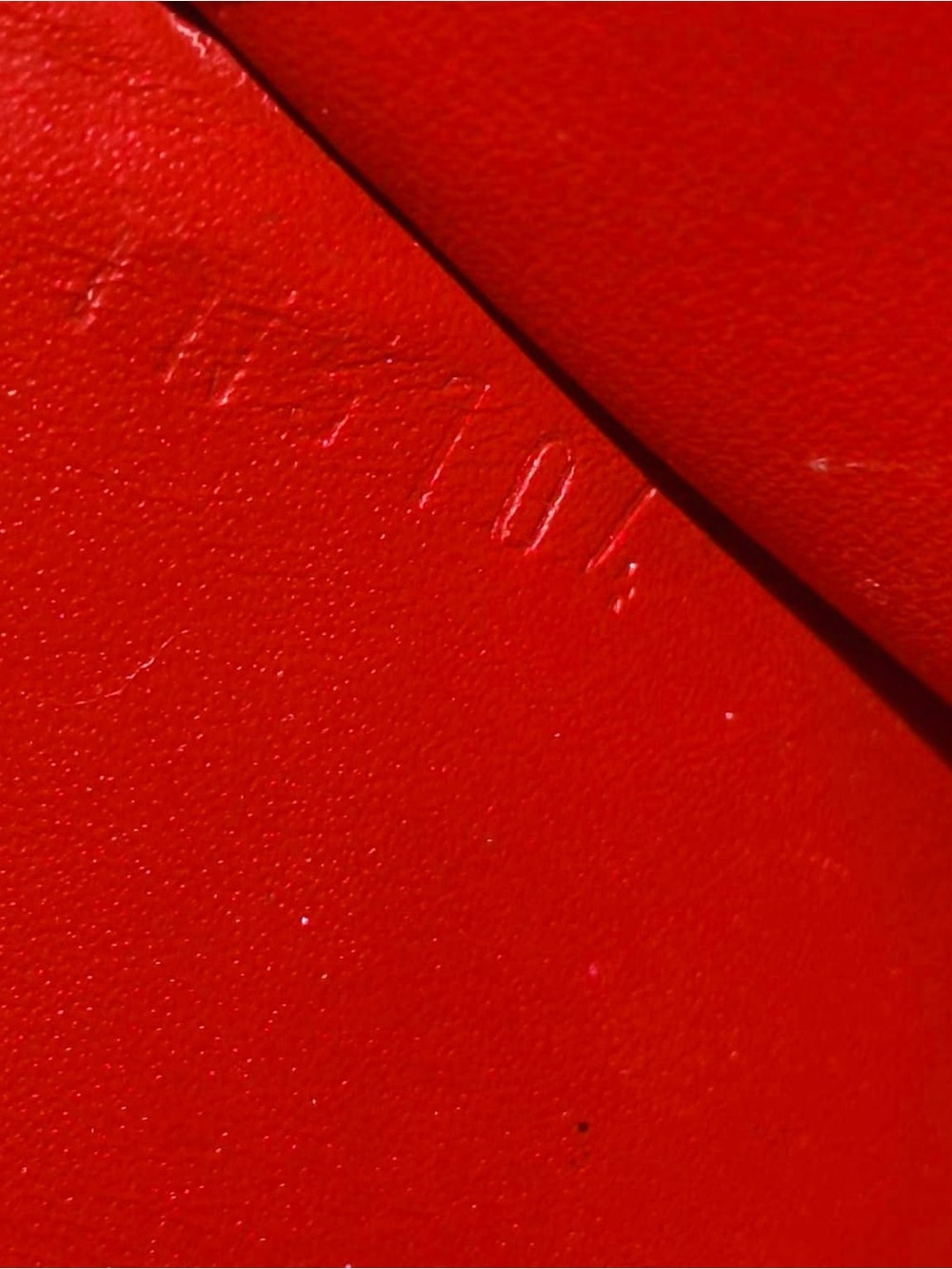 Louis Vuitton WOC - Picture 9 of 9